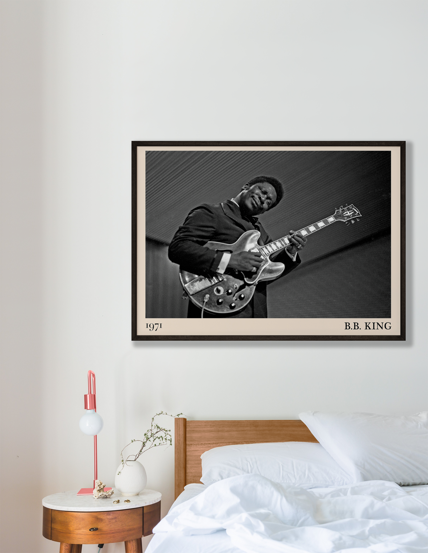 Framed poster of B.B King featuring a photo from the legendary Heinrich Klaffs