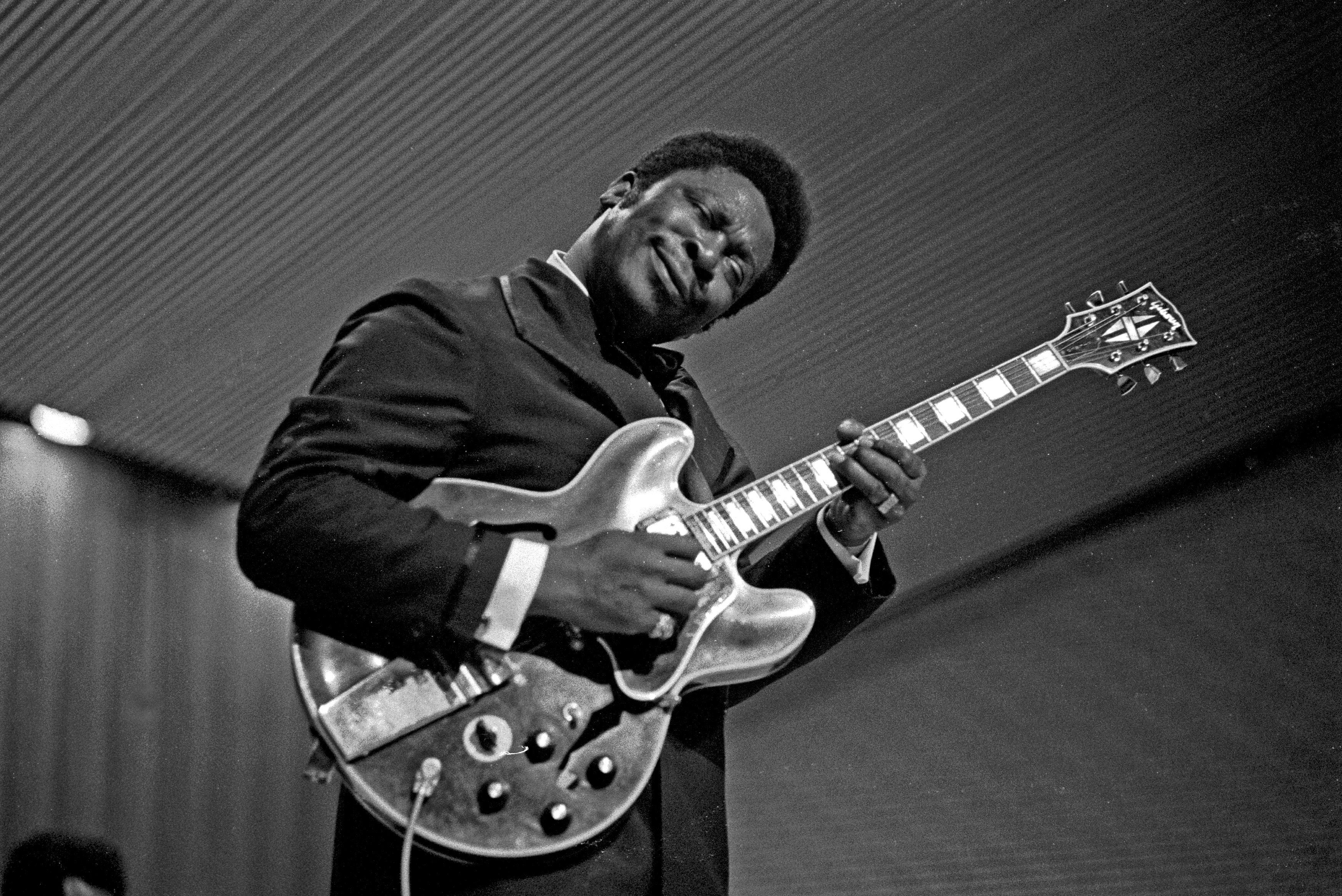 Photograph of B.B King Playing Guitar. Photo taken by Heinrich Klaffs